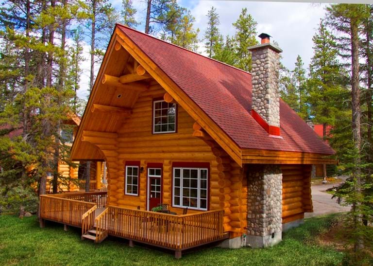McNally Travel | Rustic Log Cabin, Canada Accommodation
